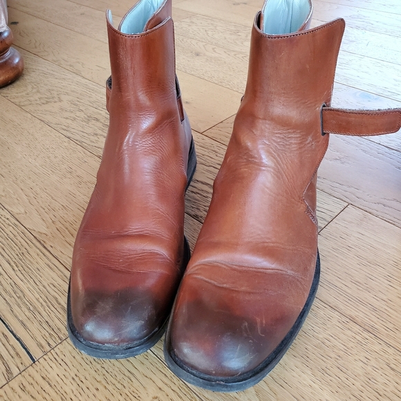 Kenneth Cole New York Boots - Picture 1 of 3